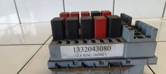 Peugeot Boxer Fuse module 1332043080