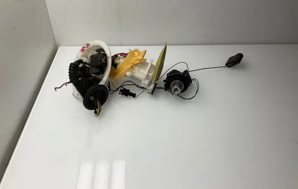 BMW 7 F01 F02 F03 F04 In-tank fuel pump 7328675