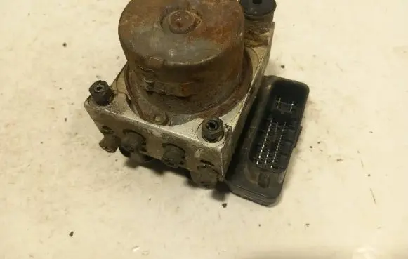 Mazda 626 ABS Pump 4360767 2056646 MD42T49J13A2