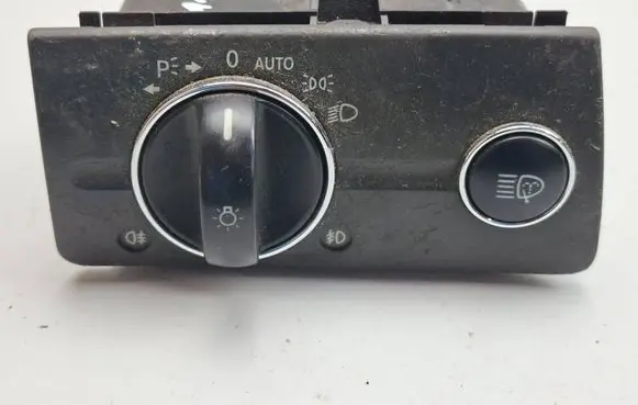 Mercedes-Benz E W211 Light switch 2115450104 04056000 7241Q04