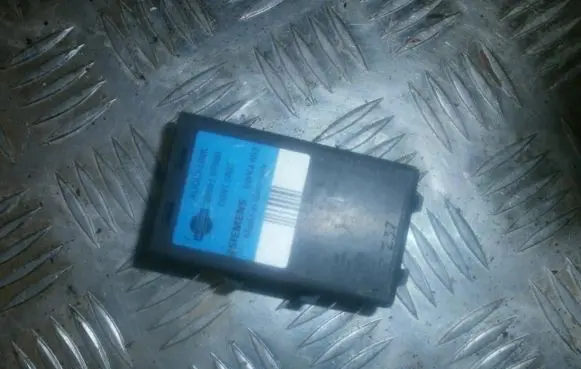 Nissan Primera Other control units/modules 285919f960
