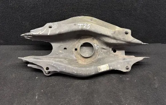 Mercedes-Benz C W205 Rear upper control arm/wishbone A2053521900