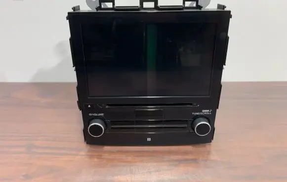 Subaru Forester SK Radio/CD/DVD/GPS head unit 03534472 2290100 816140347
