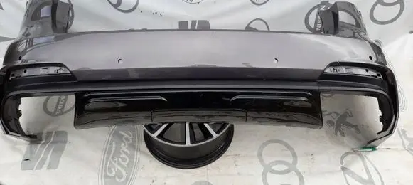 Maserati Levante Parcel shelf load cover 670040752