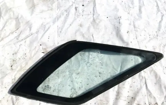 KIA Sorento Rear side window