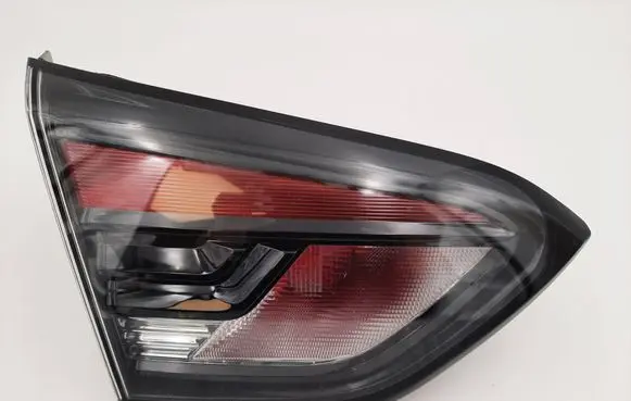 Opel Crossland X Tailgate rear/tail lights 39235953 510512838 60060298000007
