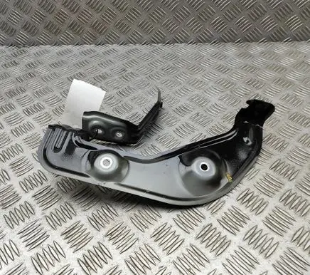 BMW XM Fender mounting bracket 9451342 9451335