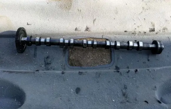 Volvo V70 Camshaft 