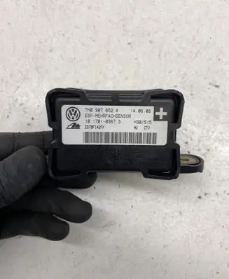Volkswagen PASSAT B6 ESP acceleration yaw rate sensor 7H0907652A 10170103673