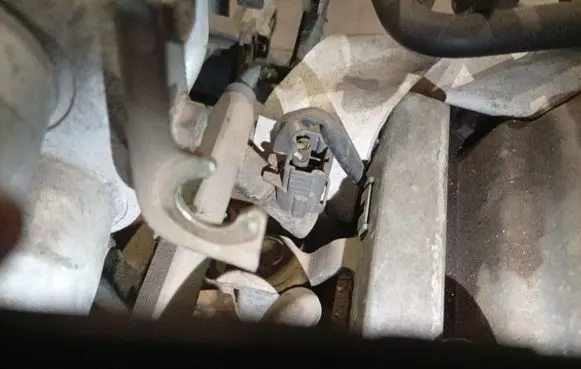 Mazda 323 Fuel injector