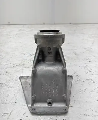 BMW M4 G82 G83 Driveshaft support bearing bracket 8639383