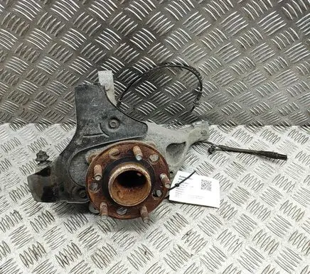 Front wheel hub