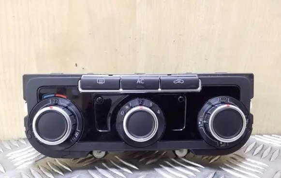 Volkswagen Golf Plus Climate control unit 3C8907336AB