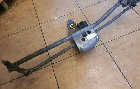 Audi A6 S6 C4 4A Front wiper linkage and motor 3397020259 4A1955023C