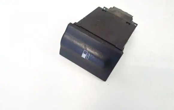 Skoda Octavia Mk1 (1U) Fuel tank opening switch 