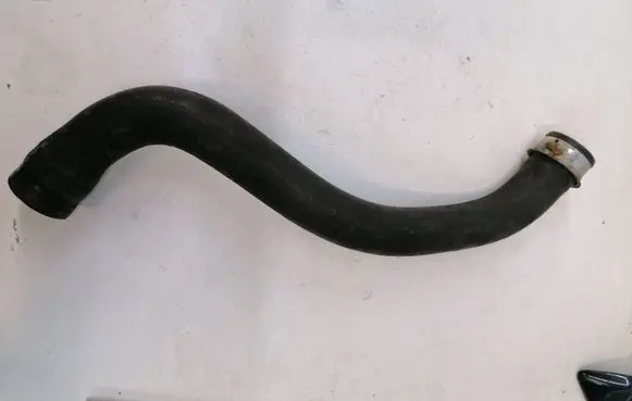 Mercedes-Benz C W204 Engine coolant pipe/hose A2045010582