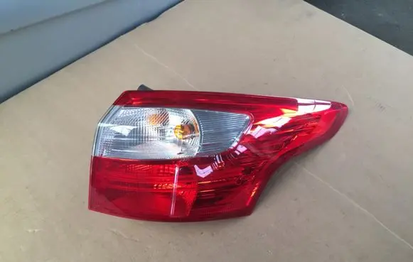 Ford Focus Rear/tail lights BM5113404HG