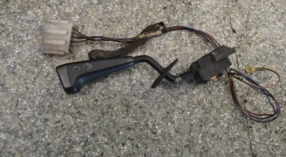 BMW 3 E30 Wiper control stalk SAEQB82FK4455