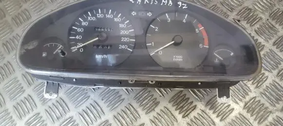 Mitsubishi Carisma Speedometer (instrument cluster) 0P0179001 0P-0179-001