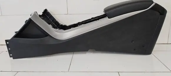 Hyundai i40 Center console 846053Z050