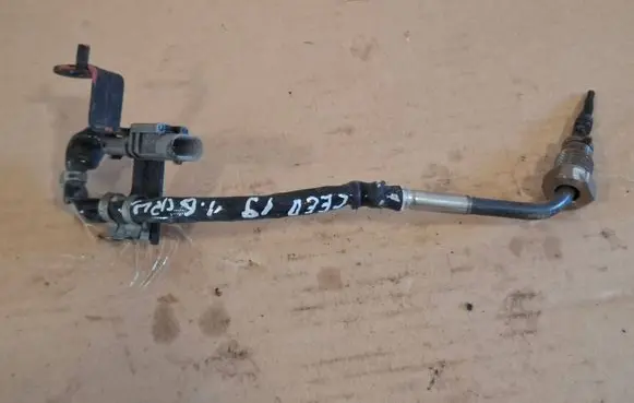 KIA Ceed Exhaust gas temperature sensor 392302U100