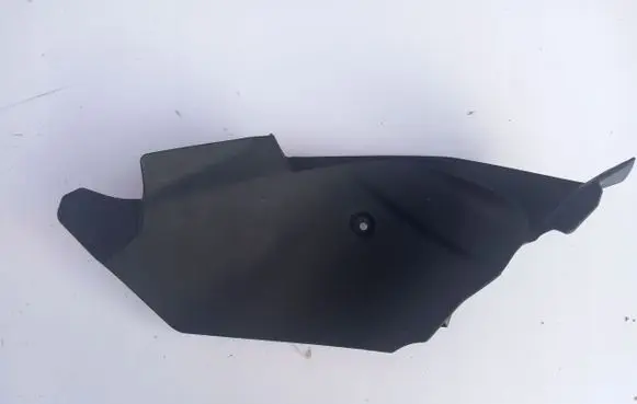 Suzuki Grand Vitara II Bonnet wind deflector 9447106L