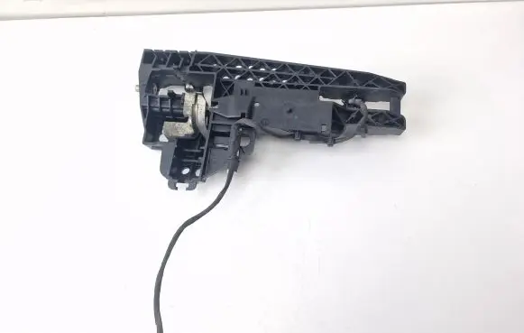 Audi Q5 SQ5 Front door exterior handle/bracket 8T01837885A
