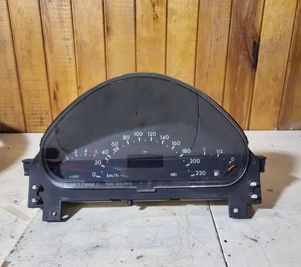 Mercedes-Benz A W168 Speedometer (instrument cluster) 09055719901
