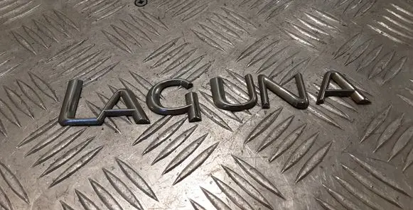 Renault Laguna II Manufacturers badge/model letters 