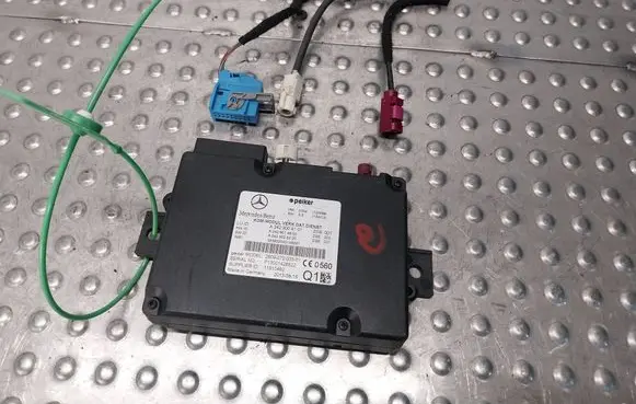 Mercedes-Benz GLK (X204) Central body control module A2429004101