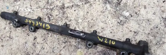 Mercedes-Benz E W210 Fuel main line pipe A6120700095 A6120700295