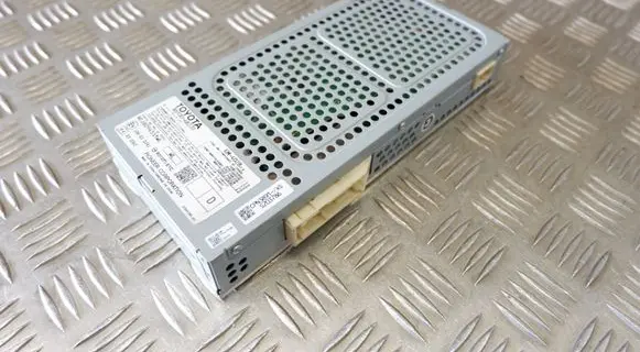 Lexus RX III Sound amplifier 8610048220