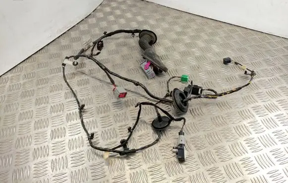 Opel Astra K Front door wiring loom 39068439 0220170316195021 20170316