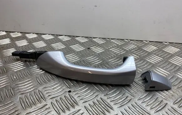 Audi A6 S6 C8 4K Front door exterior handle 4M8837205B 4M8837879