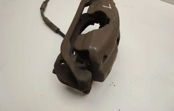 Mercedes-Benz C W205 Front brake caliper A2054210381