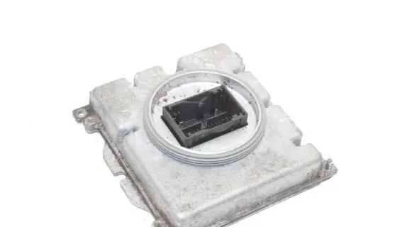 Audi A4 S4 B9 8W LED ballast control module 7PP941572AB