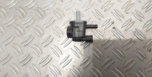 Valve vacuum