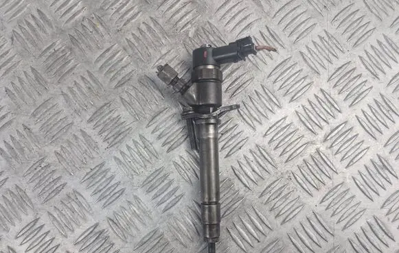 BMW 7 E38 Fuel injector 0445110028 8658352