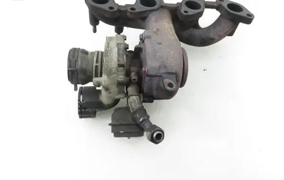 Volkswagen PASSAT B6 Turbo 03G253014H