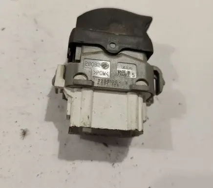Renault Laguna II Electric window control switch 220510C