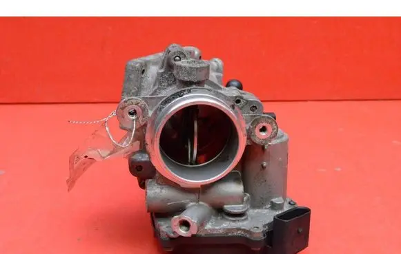 Volkswagen Golf Sportsvan Throttle body valve 04L128063T