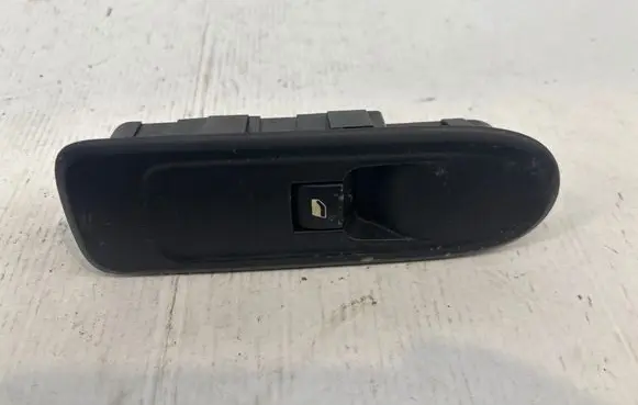 Hyundai ix35 Electric window control switch 96565184XT 53269801 3554