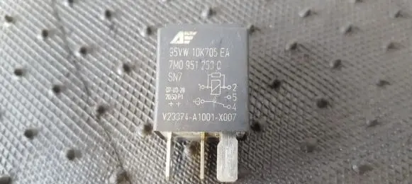 Volkswagen Sharan Other relay 95VW10K705EA 7M0951253C
