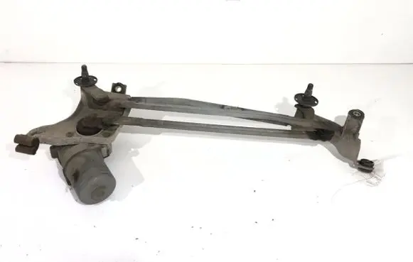 Front wiper linkage and motor