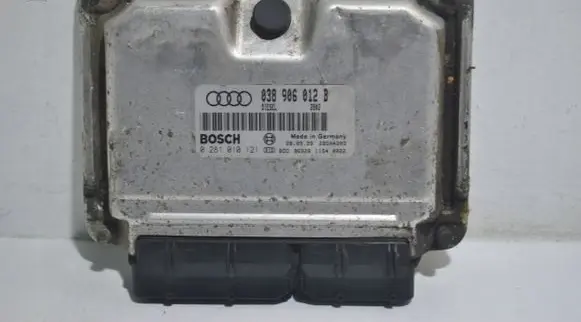 Audi A3 S3 8L Engine control unit/module 038906012B