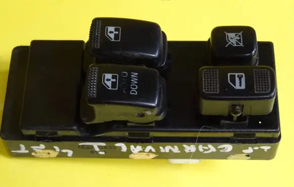 KIA Carnival Electric window control switch 621W04200 620W06740