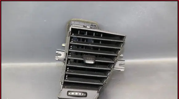 Buick Encore I Dash center air vent grill 42514221