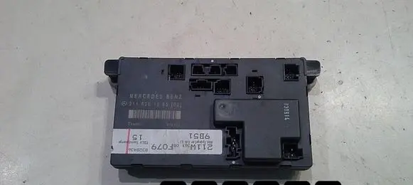 Mercedes-Benz E W211 Engine control unit/module 2118201585