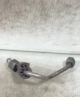 Opel Insignia A Fuel injector supply line/pipe 55204726