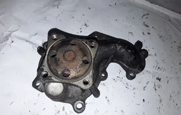 Ford S-MAX Water pump XS4U8505DA